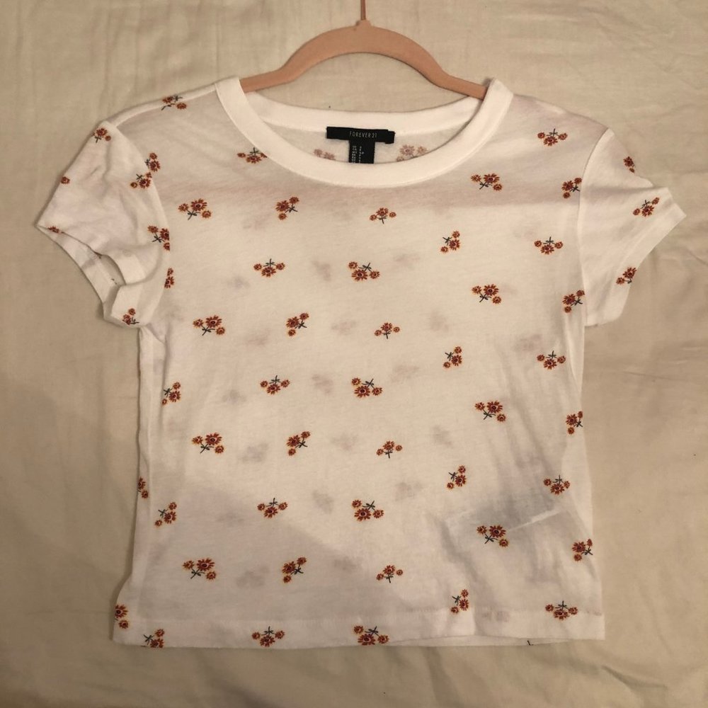 cropped daisy tee - Picture 2 of 3